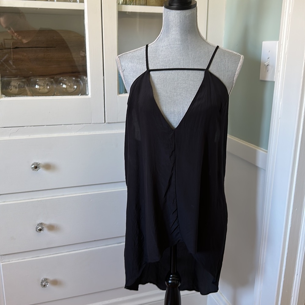 Hawks by gold hawk 100% silk high low deep cut v string Y2K black tank blouse L